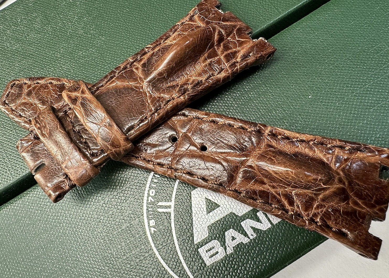 Audemars Piguet AP BAND Watch Strap Hornback Brown Alligator 26 x 18 New in Box