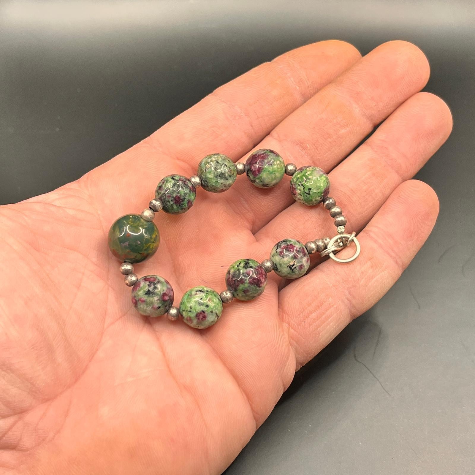 Vintage Ruby in Zoisite Beaded Bracelet Silver Tone Accent Beads Gemstone