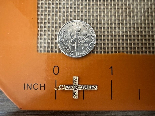 Delicate Estate 14K Yellow Gold Cross Pendant 0.5g