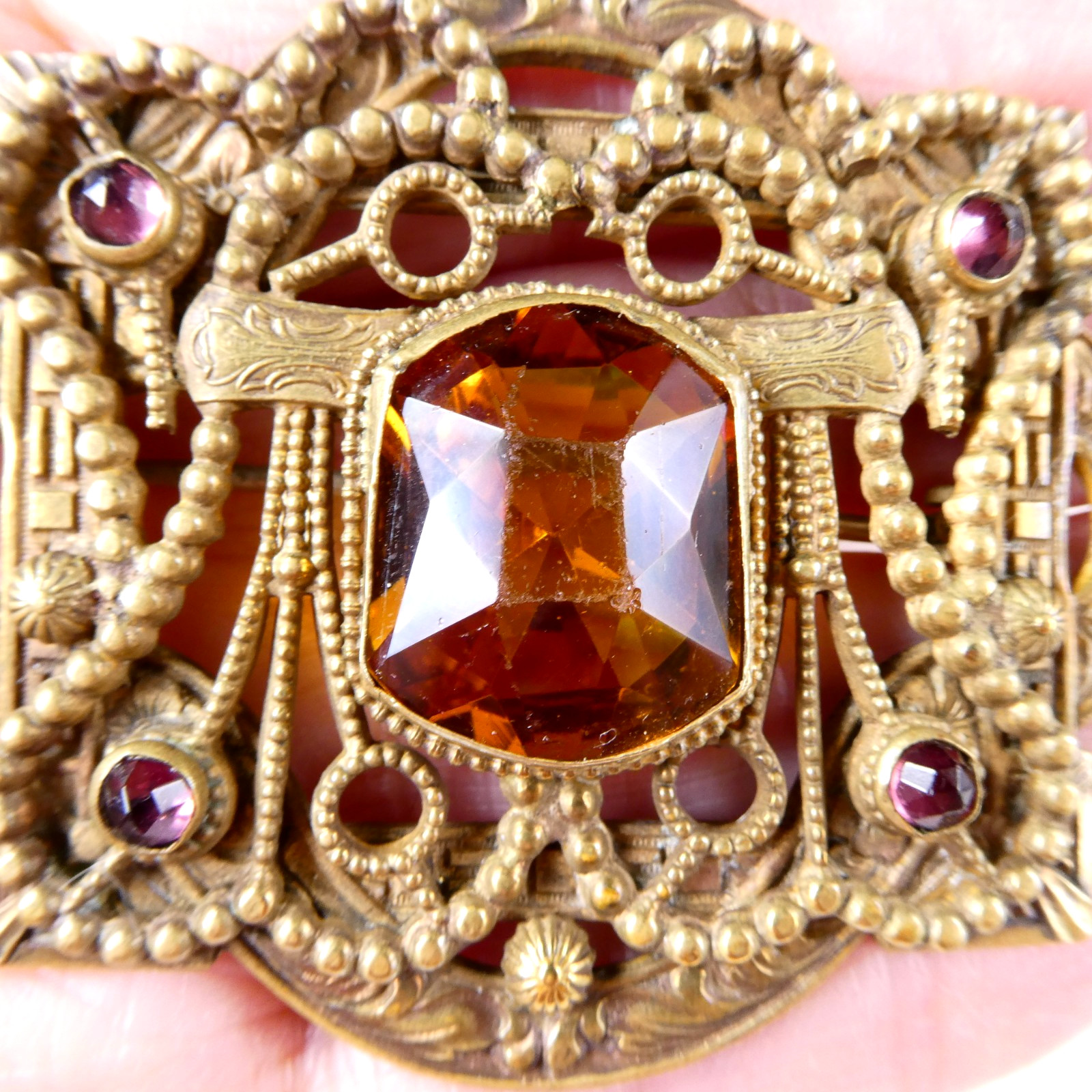 Vintage Czech Glass Filigree Brass Pin Brooch Faceted Orange Topaz Etruscan Rev