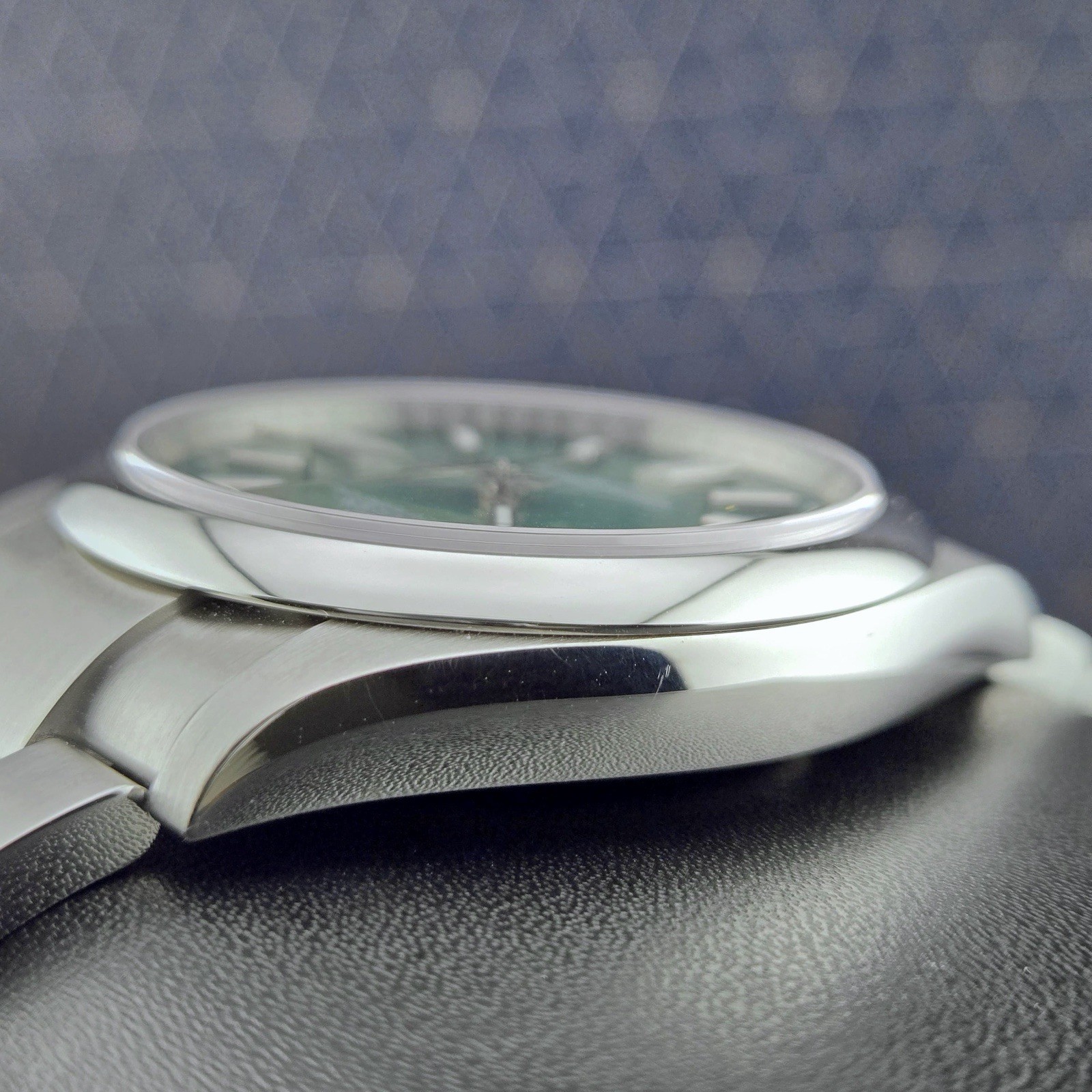 Rolex Oyster Perpetual 41mm 124300 Green Dial With Box And Papers – OP41