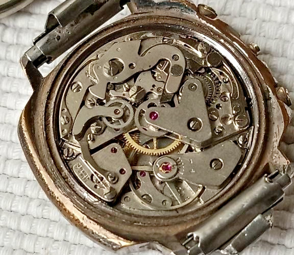 VINTAGE VALJOUX 7733 MANUAL WIND CHRONOGRAPH SWISS WATCH FOR REPAIR OR PARTS
