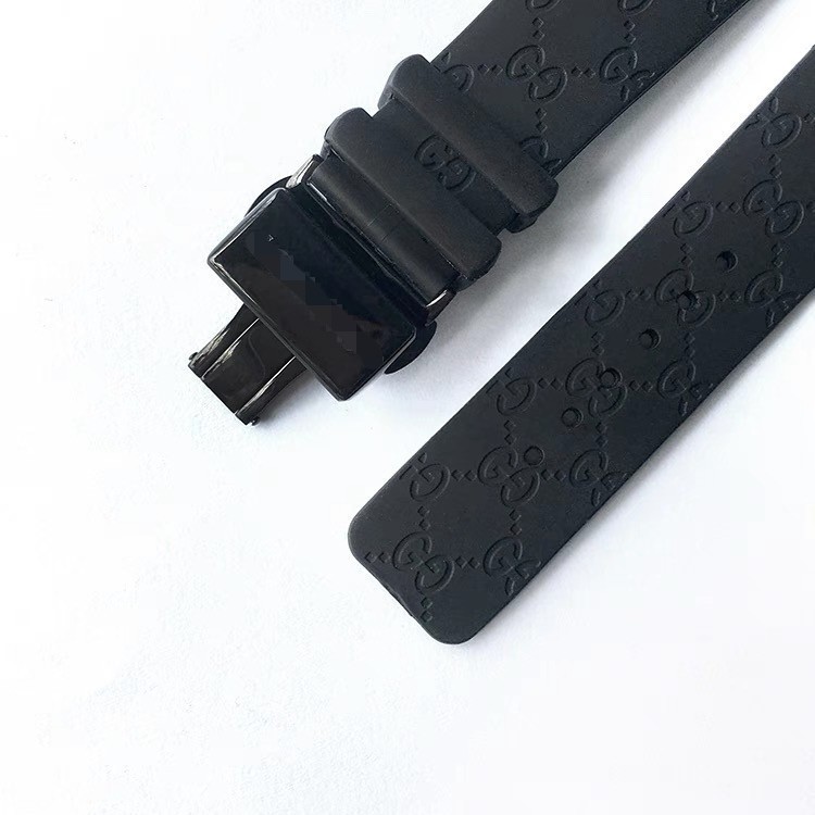 26Mm black patterned rubber watch strap compatible with YA114207 butterfly clasp