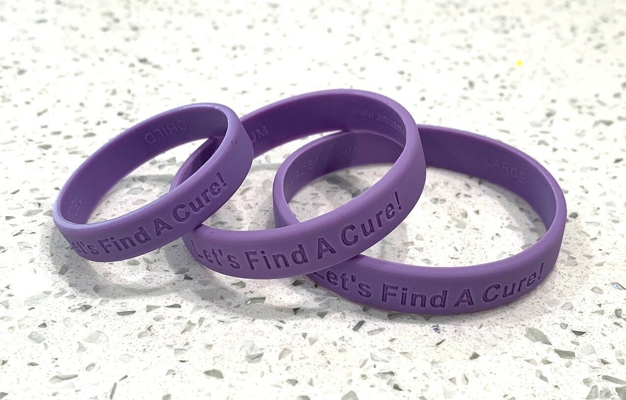 SMALL CHILD SIZE ONLY 10 Let’s Find a Cure! Purple Silicone Wristband Bracelets