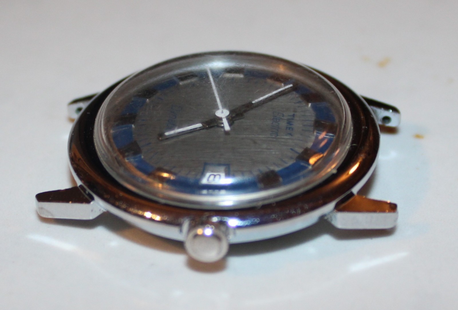 Vintage Timex Dynabeat Men Silver Tone Electric Watch Runs Good Collectible