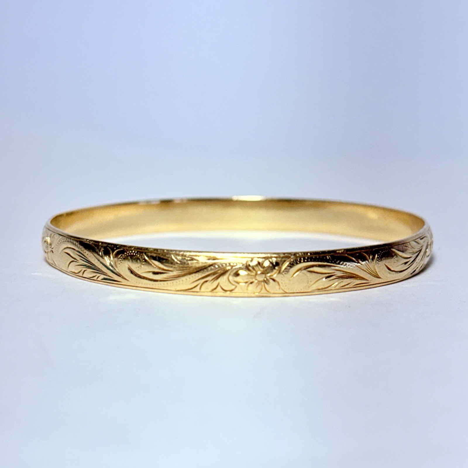 Royal Hawaiian Heritage 14K Yellow Gold Floral 6mm 7.25″ Bangle Bracelet 15.8g