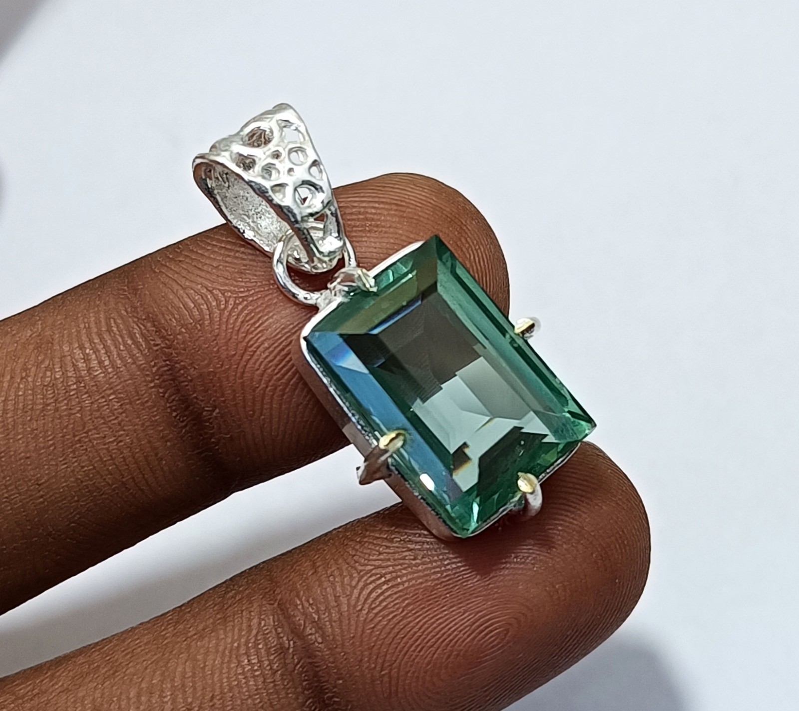 Certified 28.5 Ct Natural Tourmaline Green 925 Silver Pendant Loose Gemstone