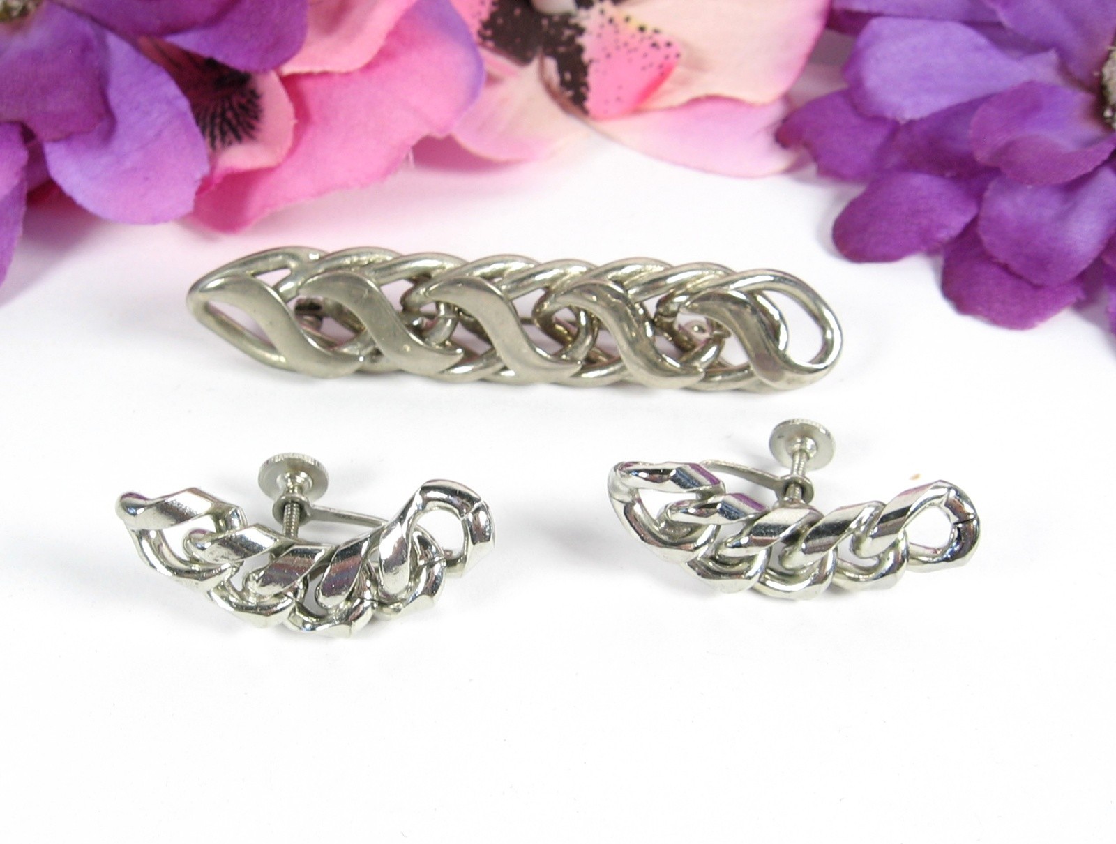 LOOPS & LINKS Vintage SET PIN BRACELET EARRINGS Screw Back Silvertone Chain