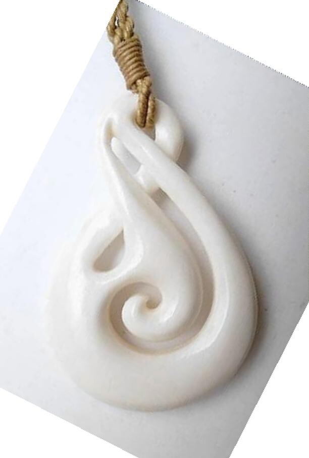 31MM HAND-CARVED WATER BUFFALO BONE MAORI WHAKAHOUNGA 3D TWIST KORU NECKLACE 27″