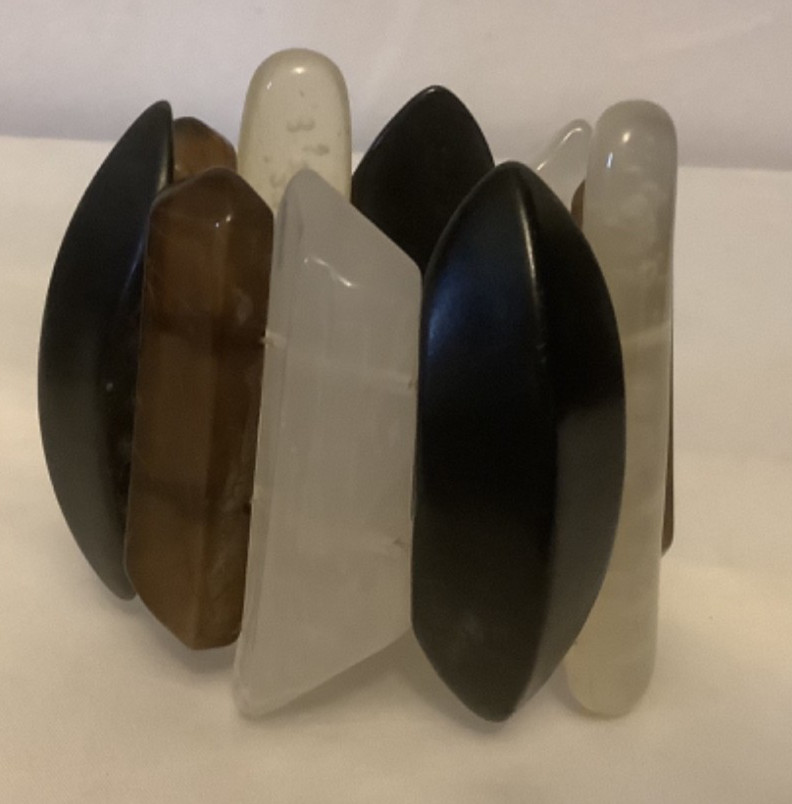 Plastic Chunky Stretch Wide Bracelet-clear/black/amber
