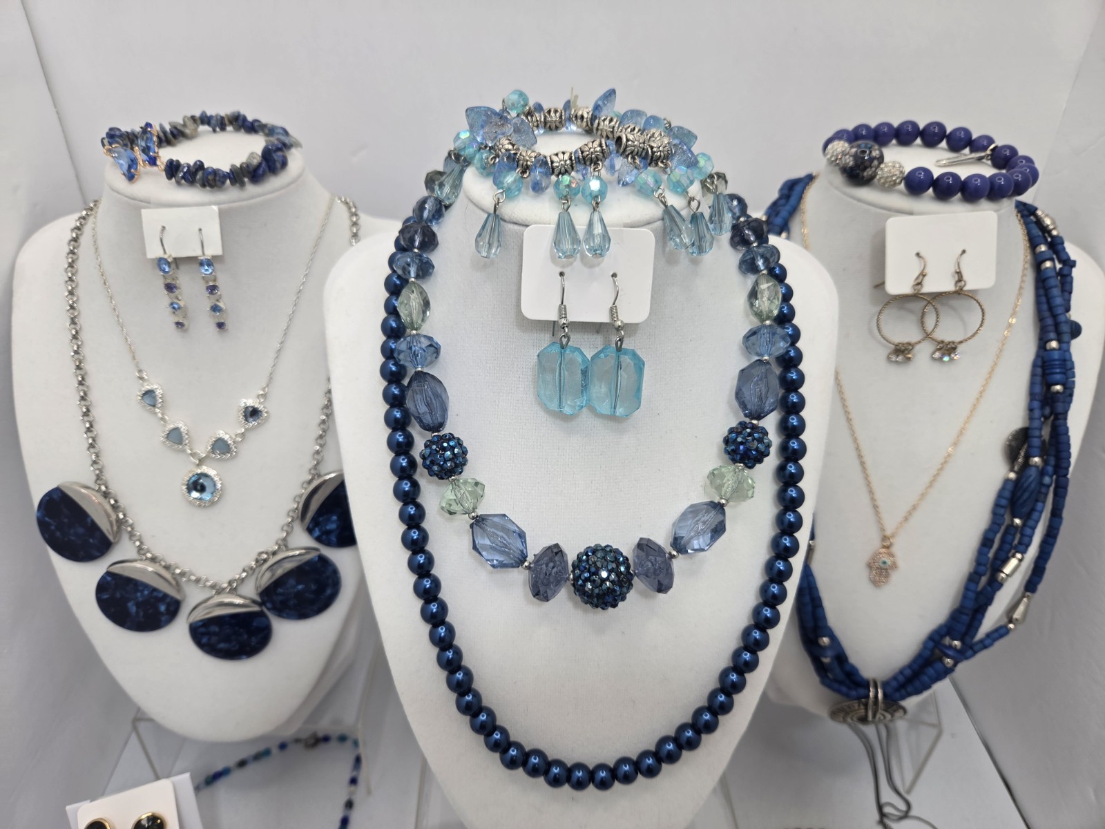 HUGE ​36pc Vintage & Modern Jewelry Lot CHICO’S J CREW VERA B NRT Necklaces Ear