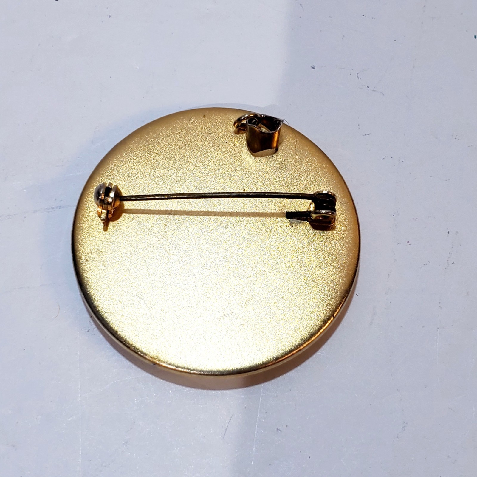 Vintage Gold Tone Metal and Enamel Round Floral Brooch Pin or Pendant