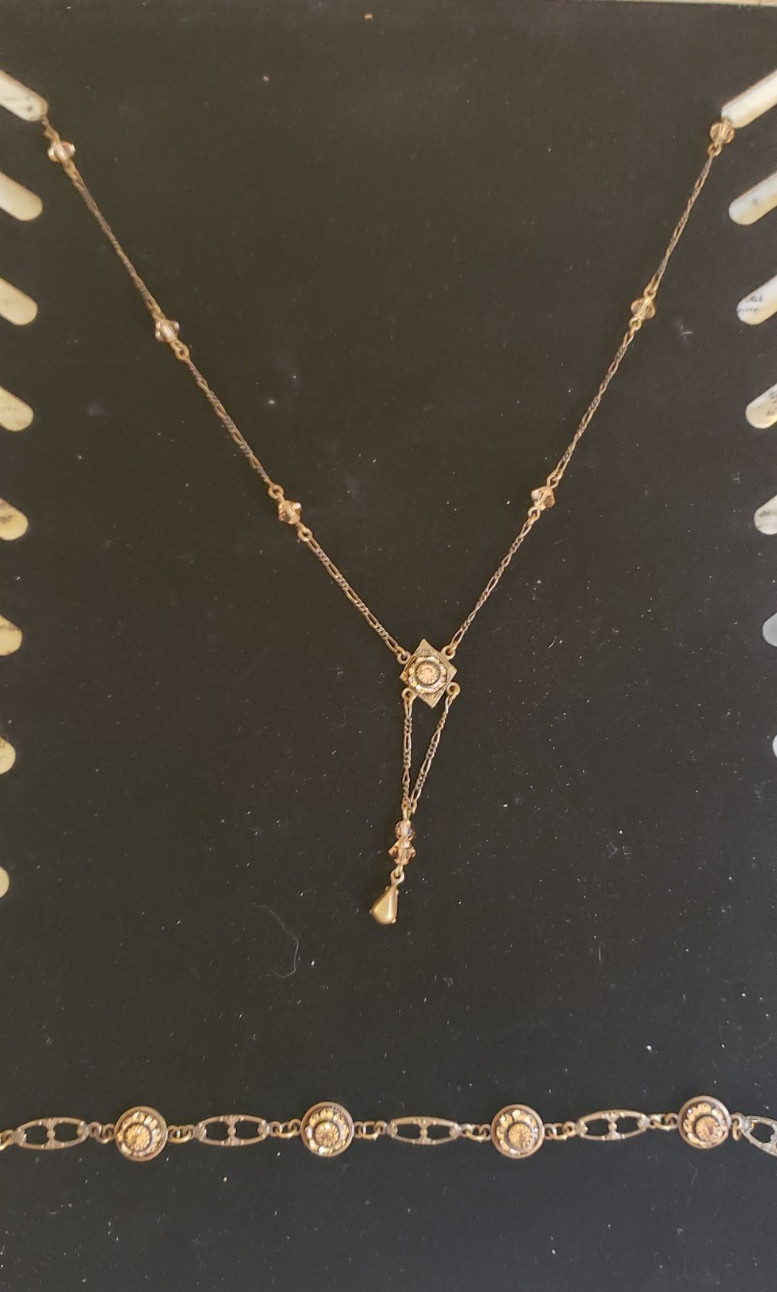 Classy, Elegant, Delicate – Liz Palacios Antique Style Necklace with Bracelet