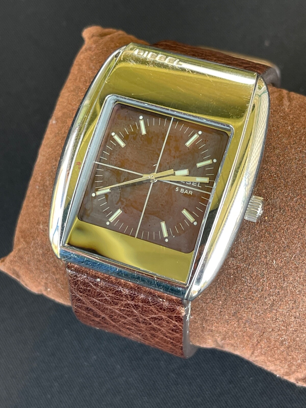DIESEL 5 BAR WATCH DZ-1026 New Battery Works! FREE SHIPPING