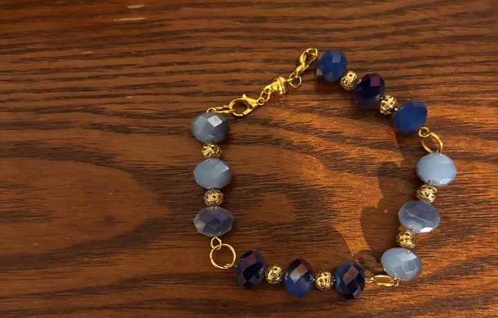 Blue Glass Beaded Necklace, Bracelet 3.5 inches across, Pendant Tree of life