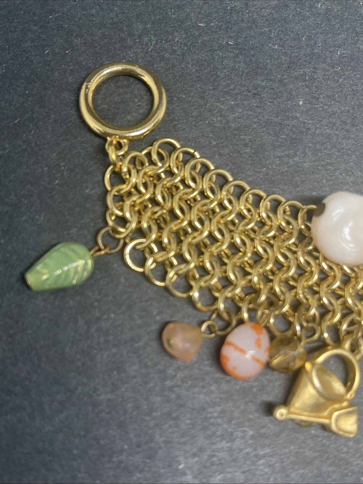 Vintage Gold Tone Beach Charm Mesh Chain Charm Bracelet Large Lobster Clasp 7″