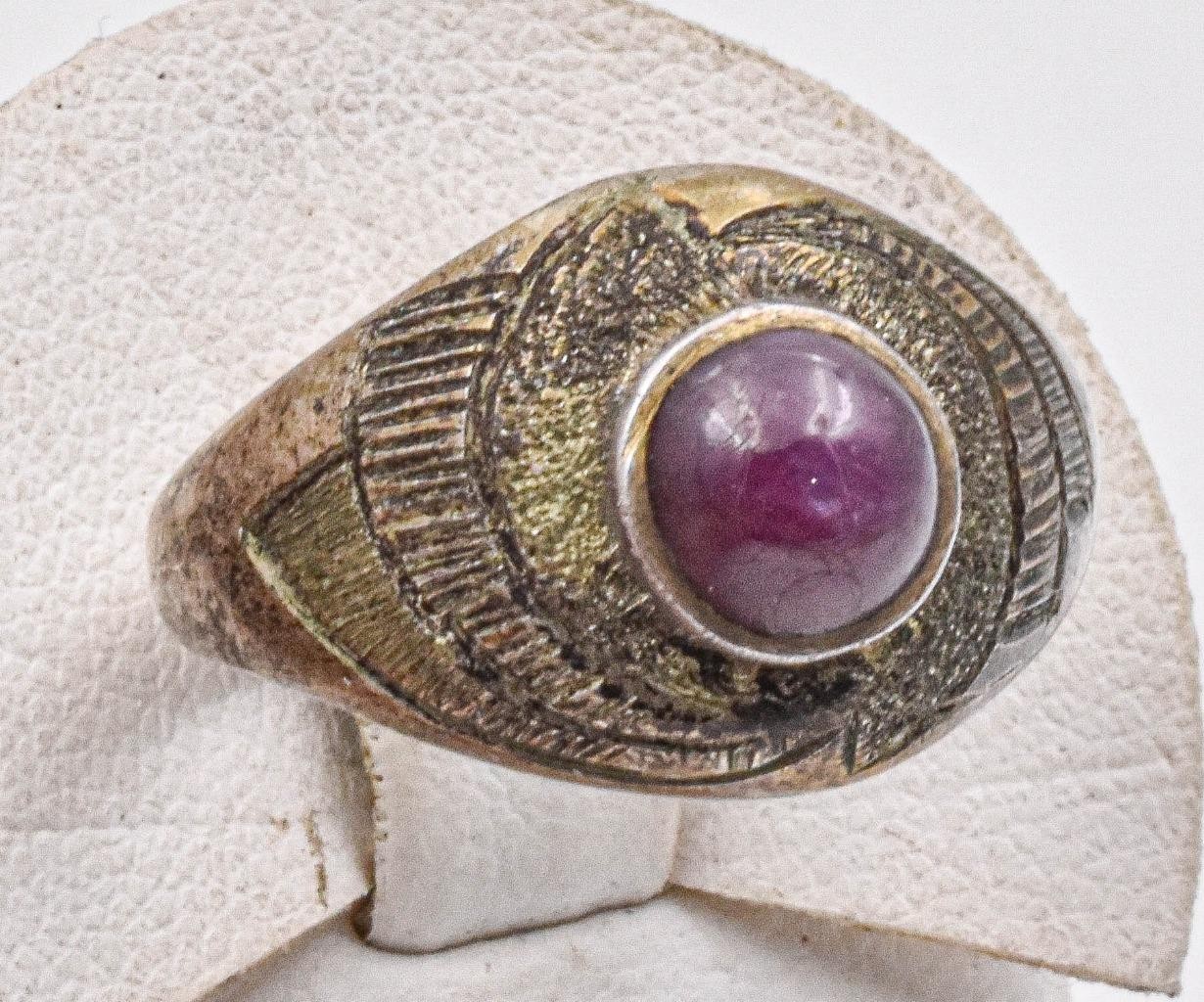 Vintage .800 Silver Hand Made Natural REAL Ruby Star Sapphire ladies ring size 9