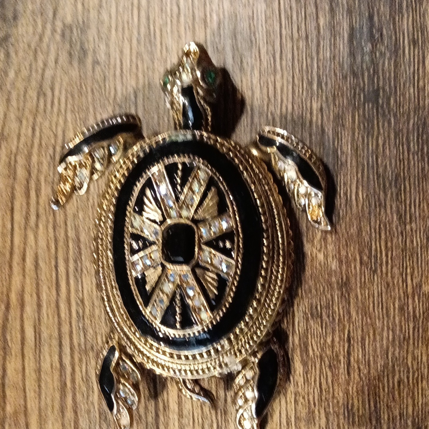 Gold Tone Metal Black Enamel Turtle Brooch Pin Animals & Insects Theme No Stone