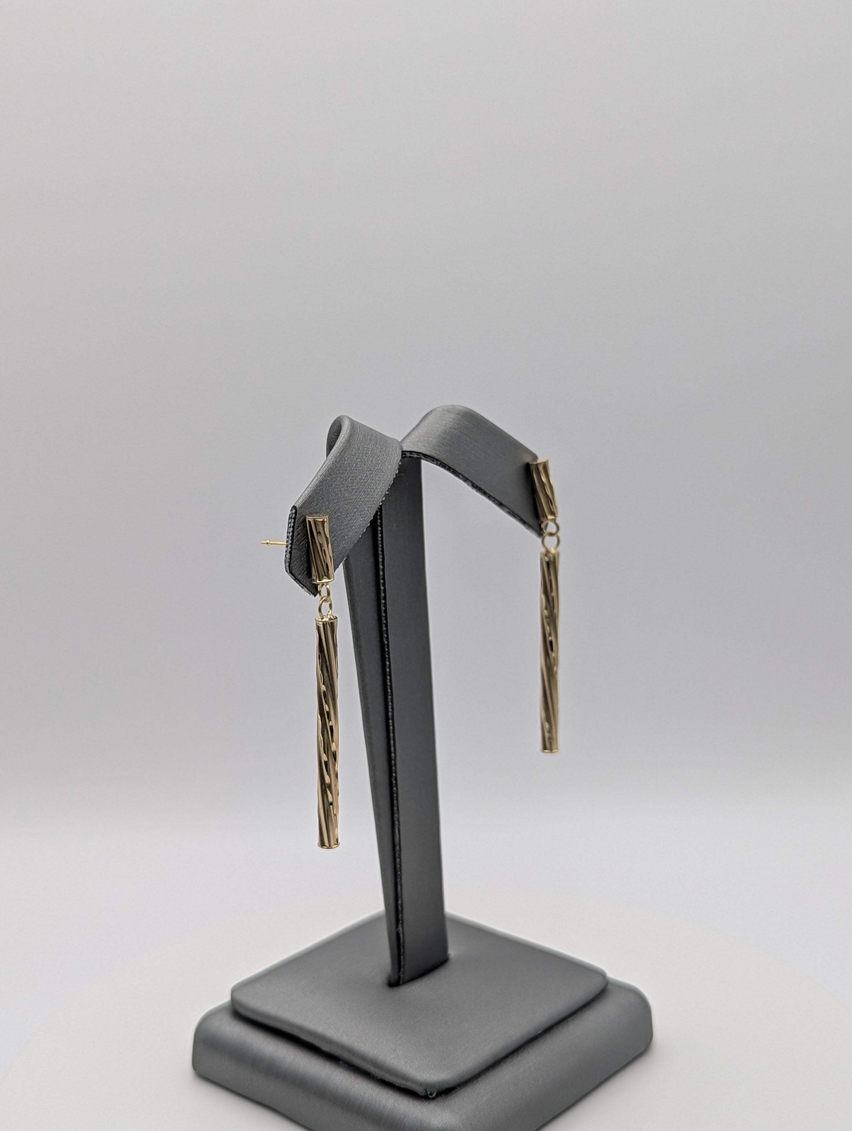 14K YG Dia Cut Twisted Dangly Earrings