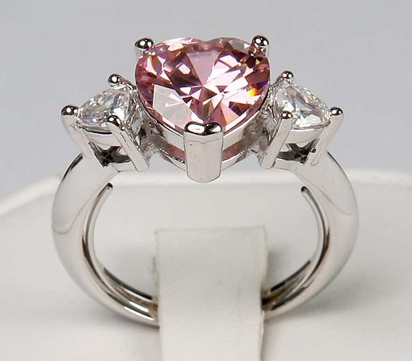 New Avon Fancy Shape PINK HEART CZ Cocktail Love RING – Sz 5, 6, 7, 8, 9, 10, 11