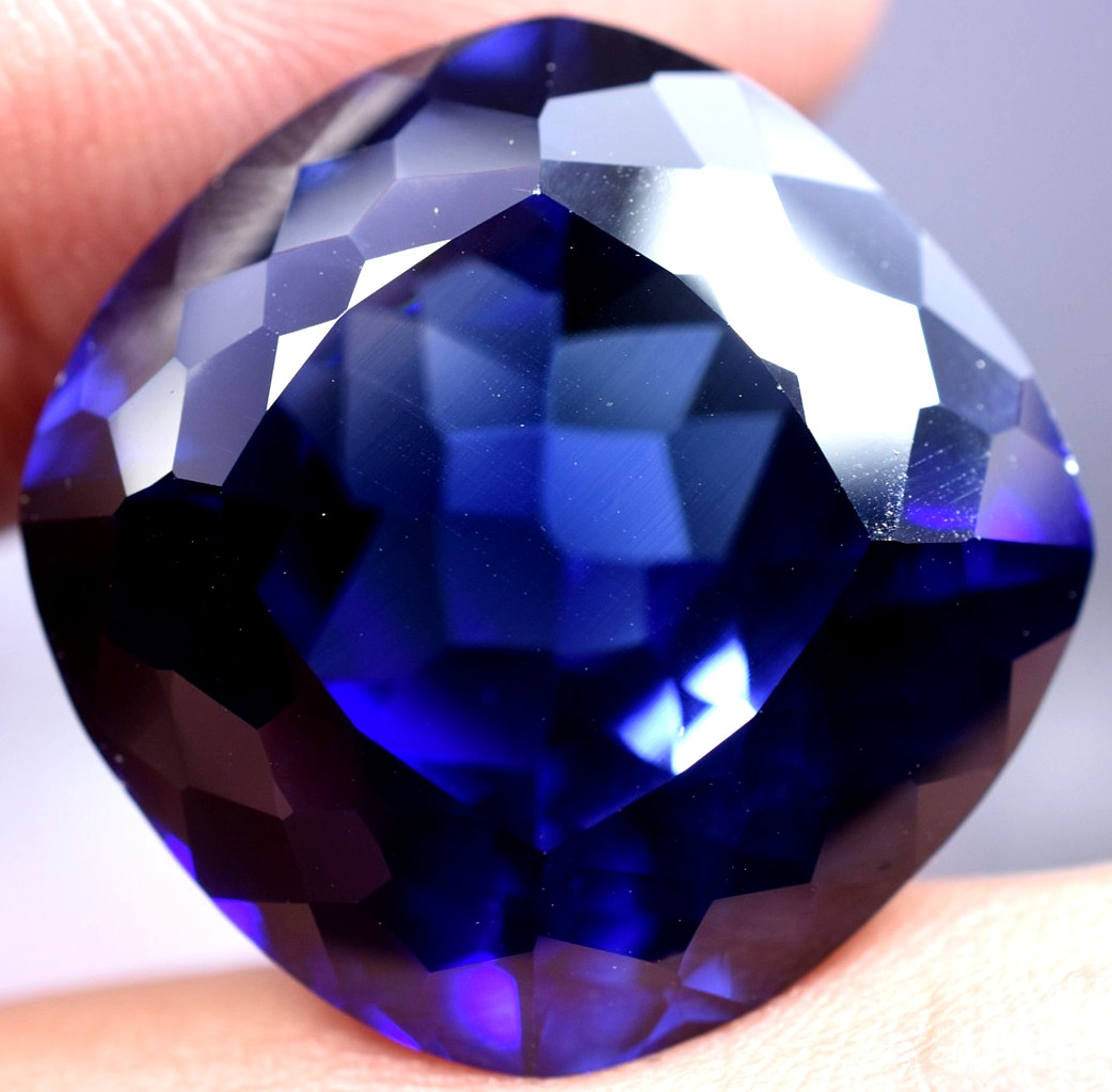Natural 43.50 Ct Madagascar Royal Blue Sapphire GGL Certified Loose Gemstone