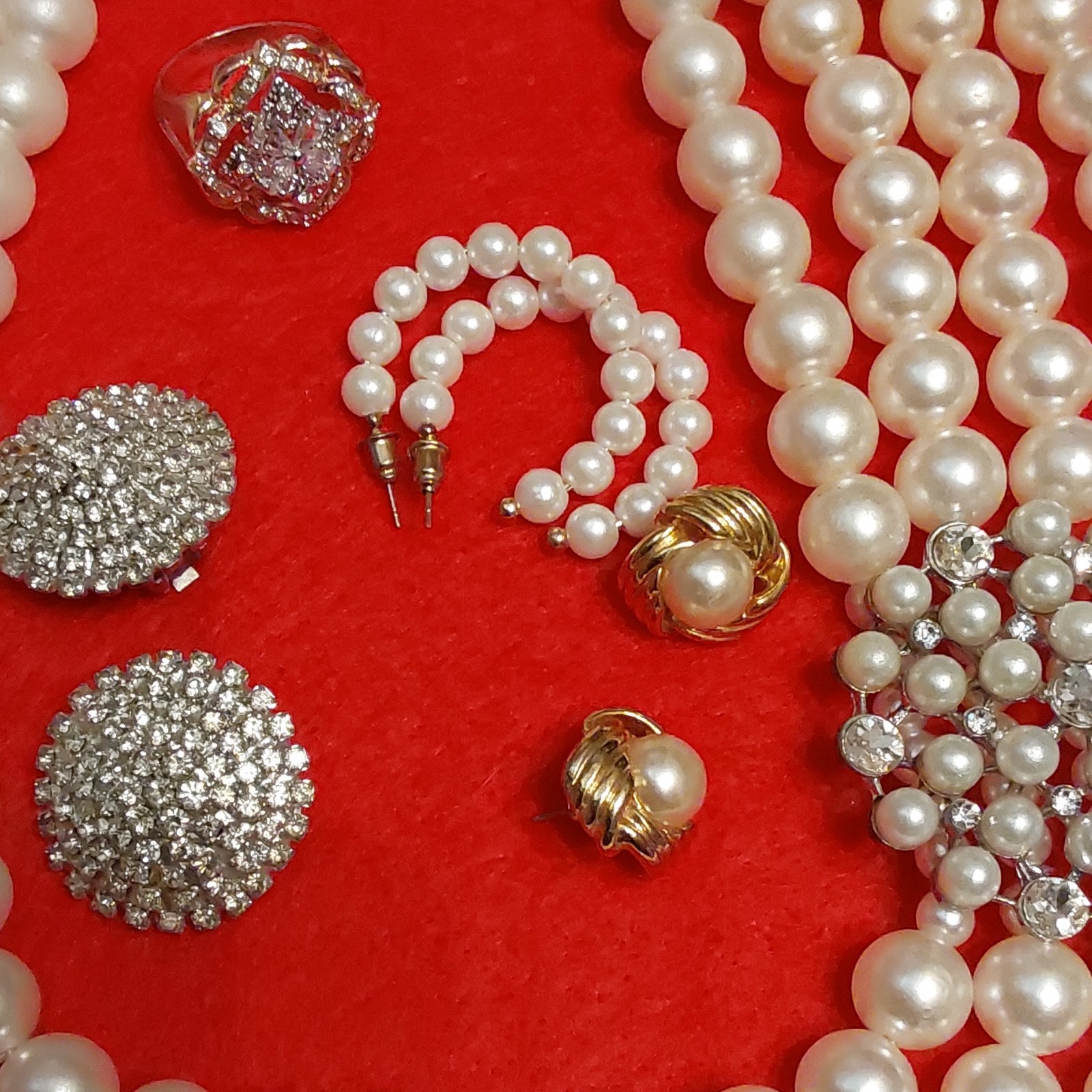 Faux Pearl Rhinestone Jewelry Set Necklace Bracelet Earrings Ring