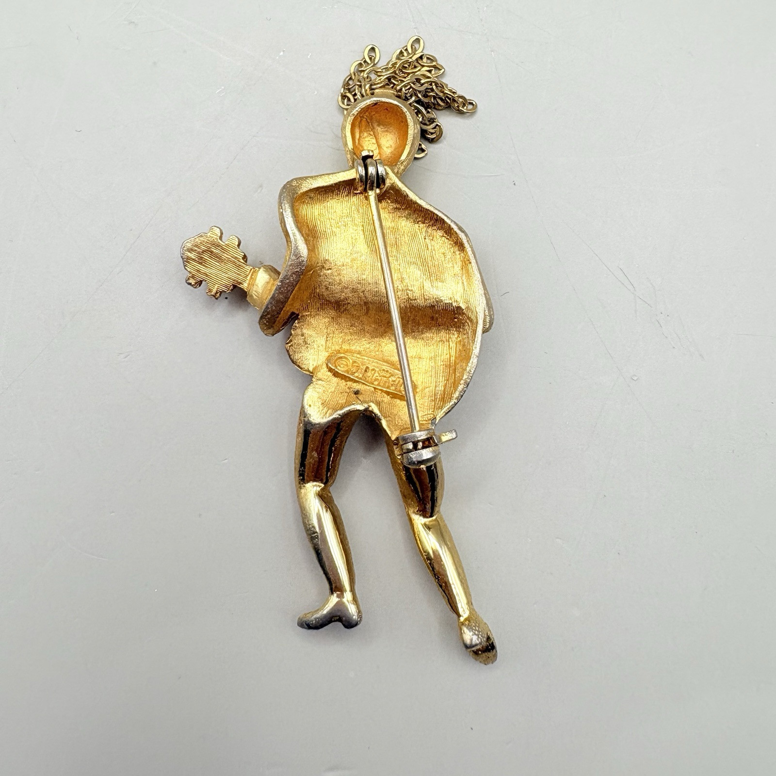 Vintage R. Mandle Guitar Player Brooch | Gold-Tone Musician Pin | 1950s-1960s