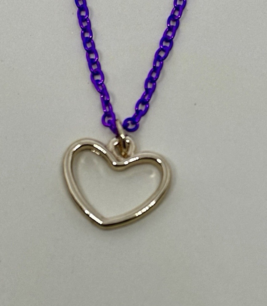 FAO Schwarz Gold Tone Cupcake and Heart Colorful Chain 16″ Necklace Set