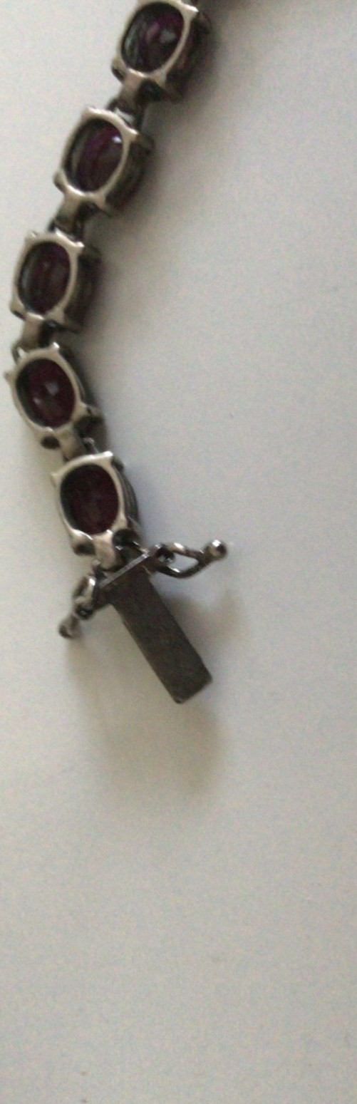 STERLING SILVER & GARNET 8” BRACELET – MARKED 925 CNA THAILAND