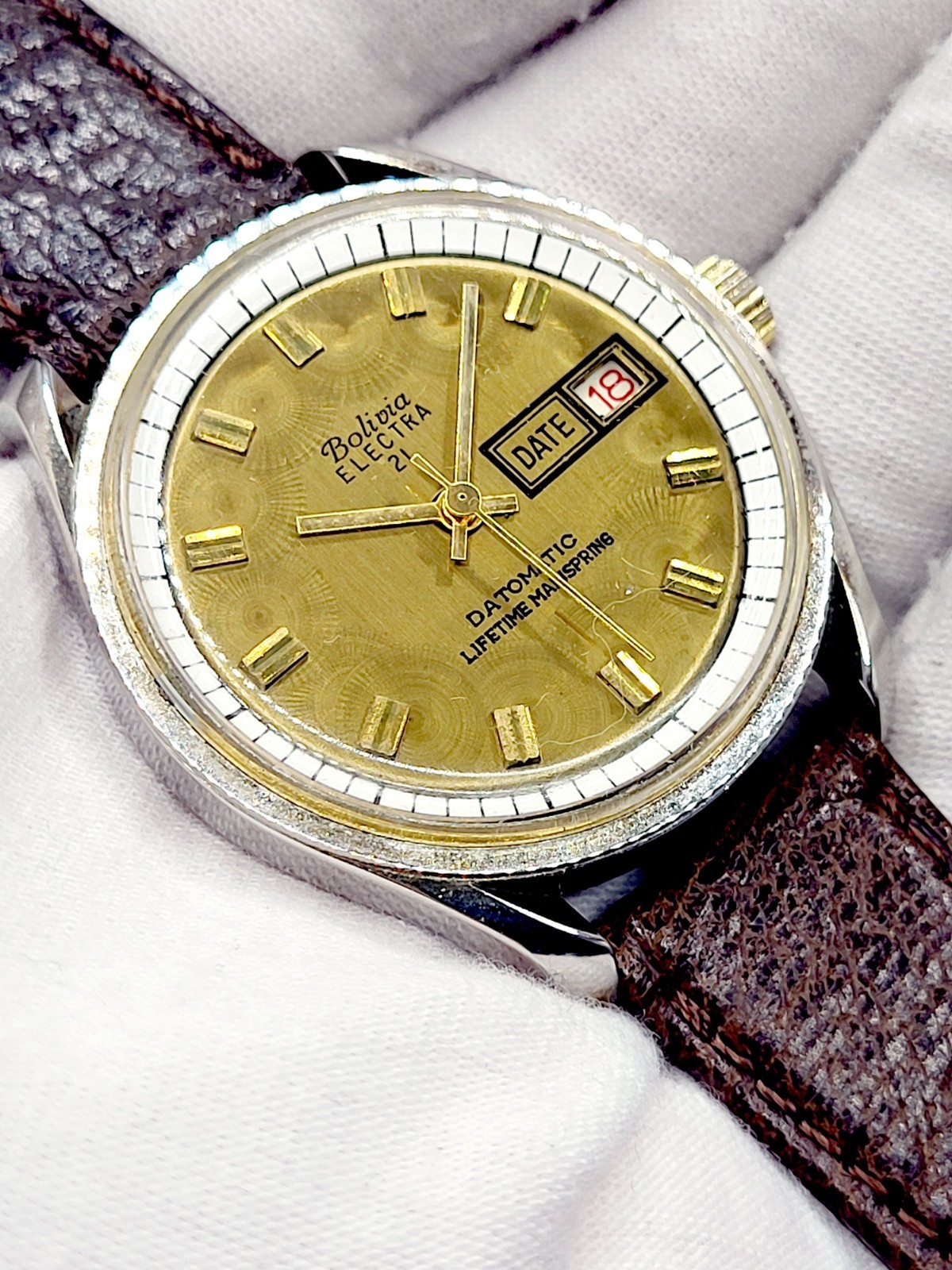 Bolivia Electra 21 Datomatic Men’s Watch 37mm Sunburst Dial Vintage Mechanical
