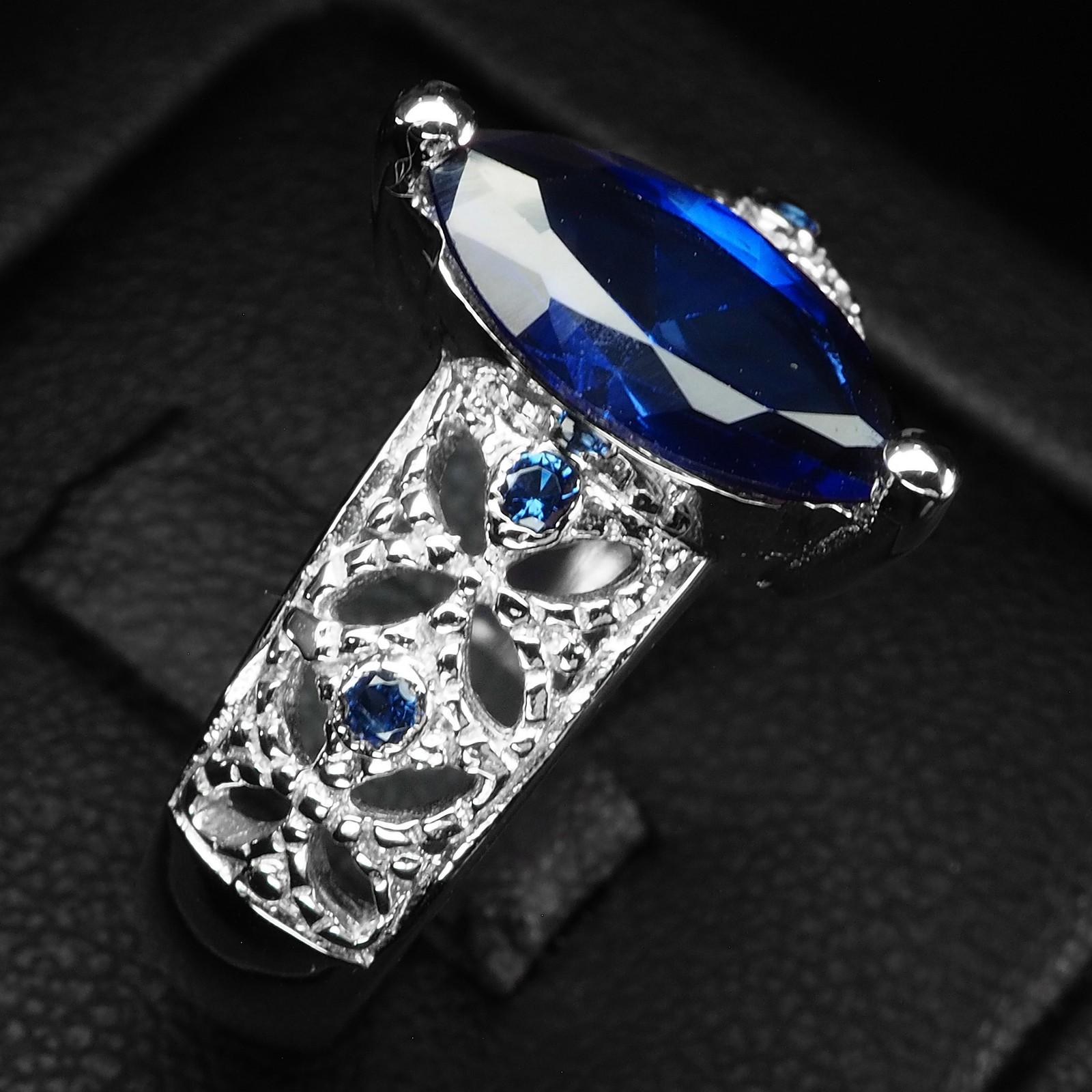 Vibrant Royal Blue Sapphire Marquise 2.10Ct 925 Sterling Silver White Gold Rings