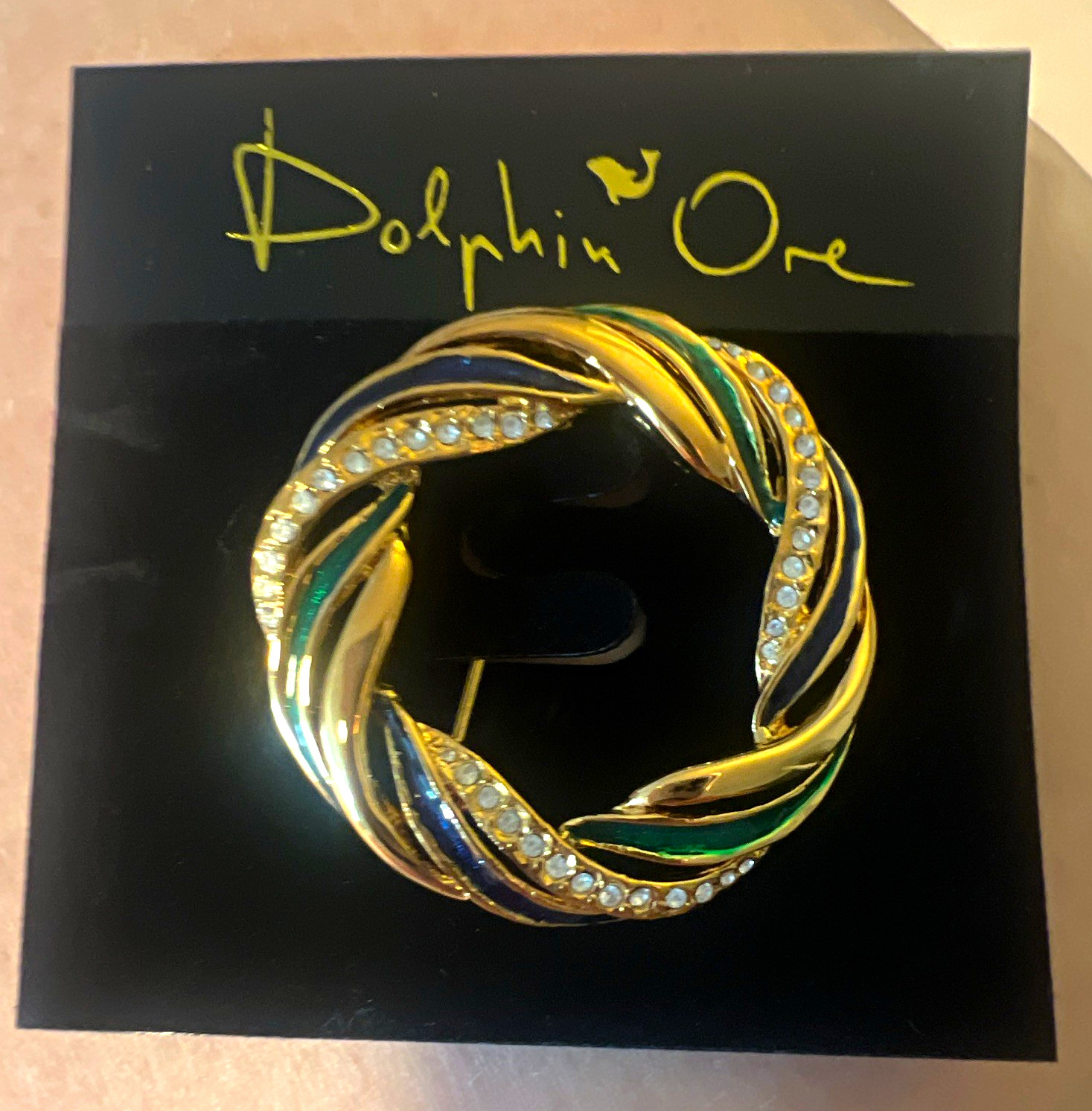 Dolphin One Gold Tone Multicolor Enamel Rhinestone Round Circle Brooch DB-3066