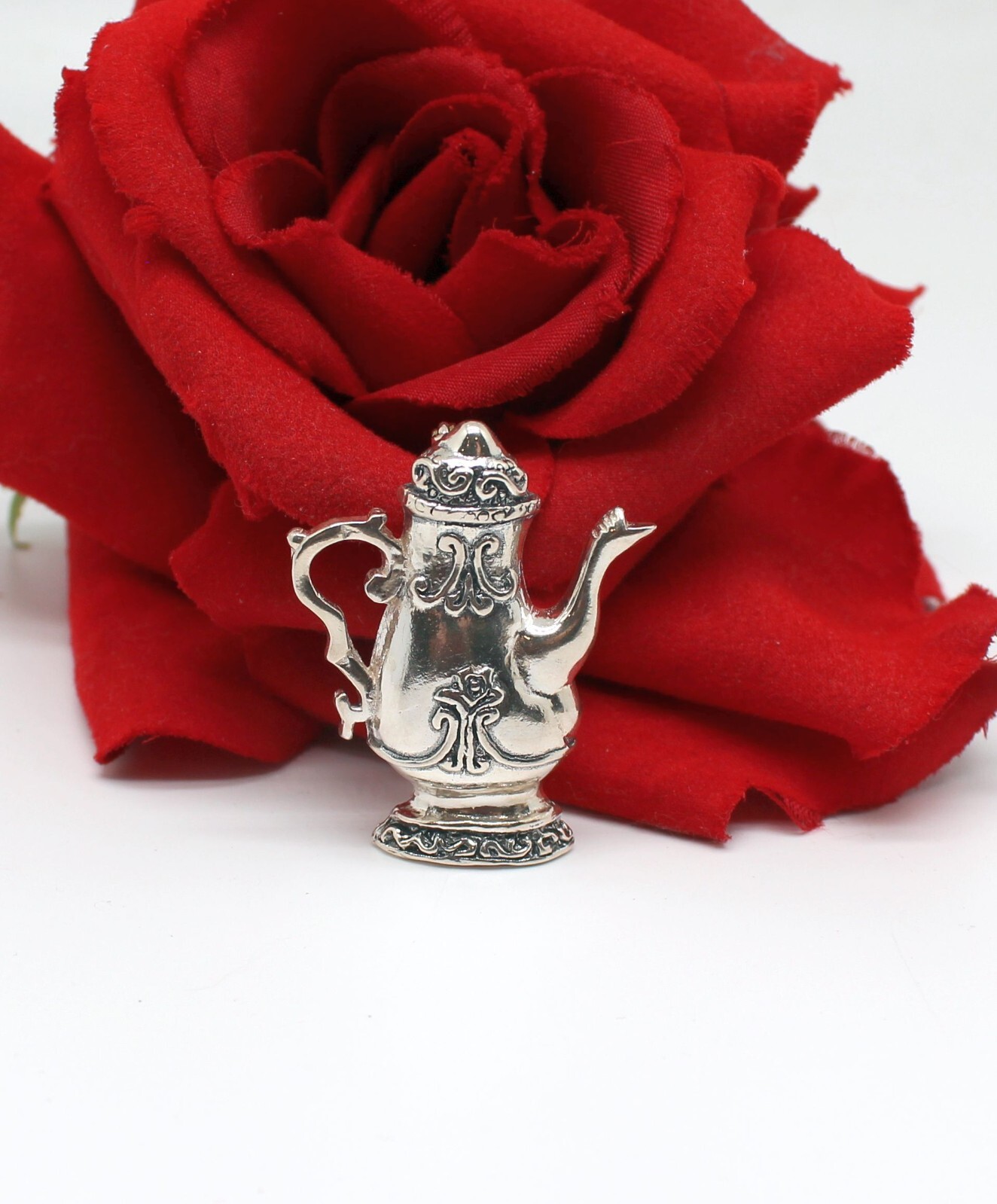 Sterling Silver Ornate Coffee Urn Tea Pot Pin 7.69g CAT RESCUE