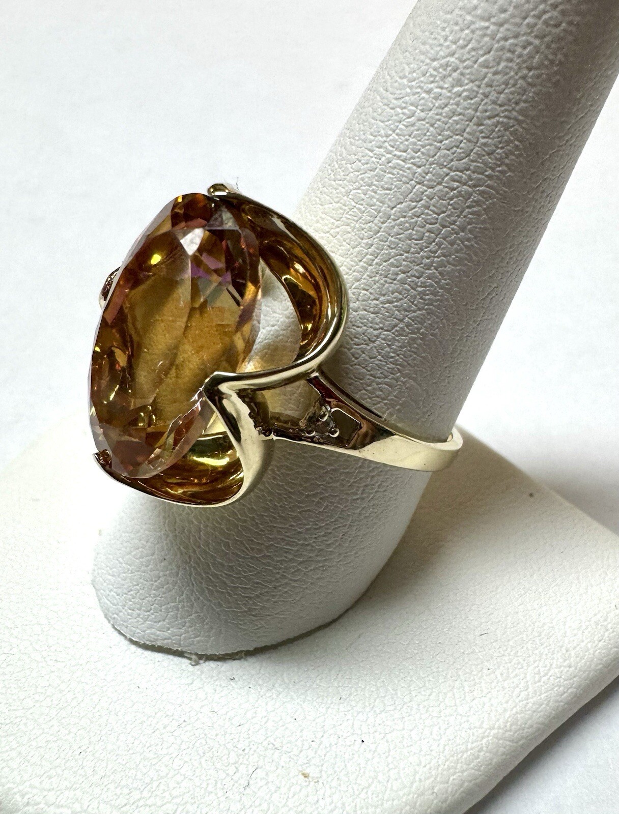 10k Yellow Gold 15ct Sunrise Topaz And .02ct Diamond Ring Sz 9.75 $1,700