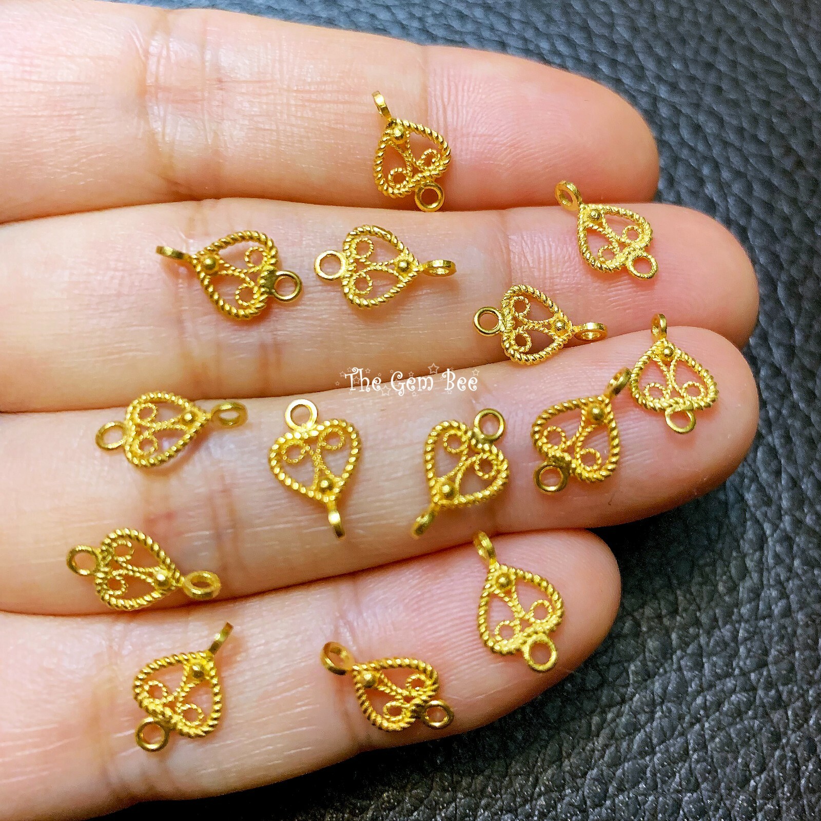 6.8mmx10.8mm 18k Solid Yellow Gold Filigree Heart Connector Charm Finding Pair