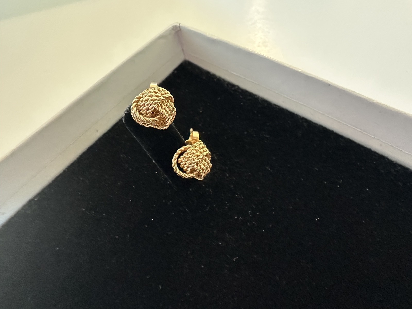 18k Gold Tiffany & Co. Somerset Twist Gold Love Knot Stud Earrings – 3.62 grams