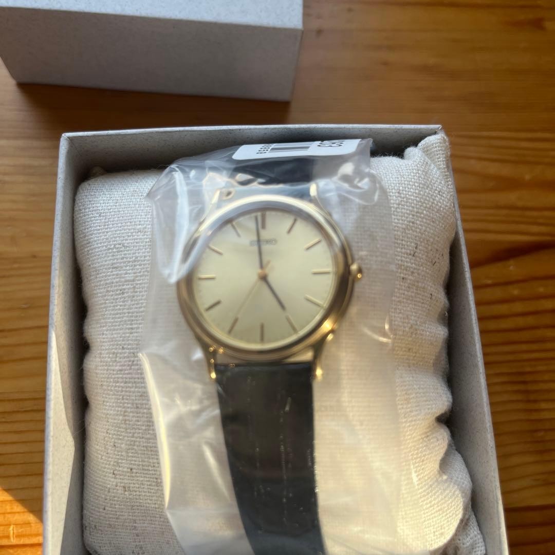 New SEIKO Quartz Gold Dial Leather Strap Watch Bar Index Box Warranty 3 Year