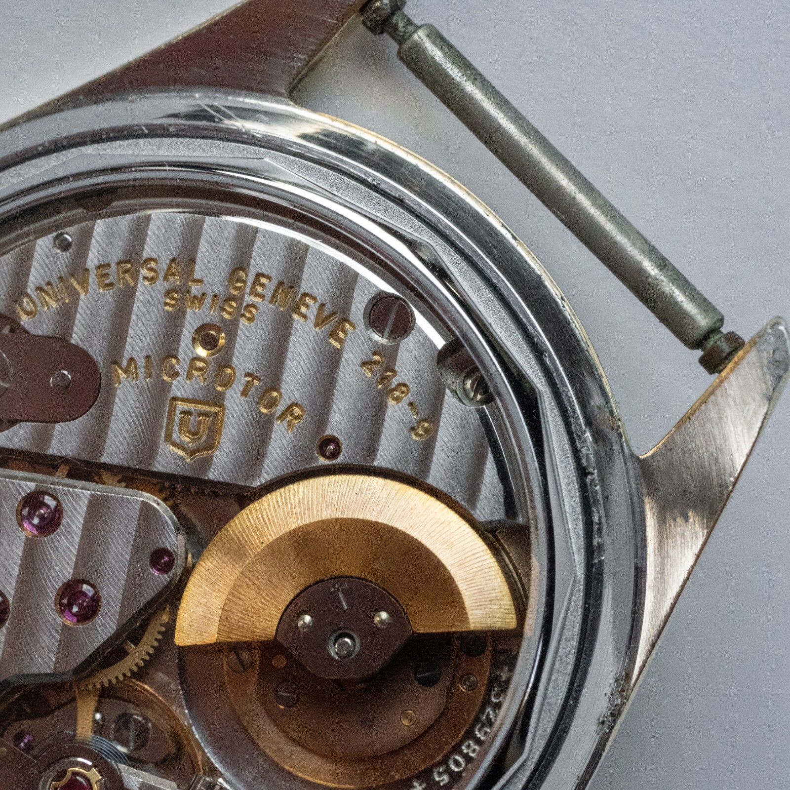 Universal Genève Polerouter Sapphire Exhibition Caseback