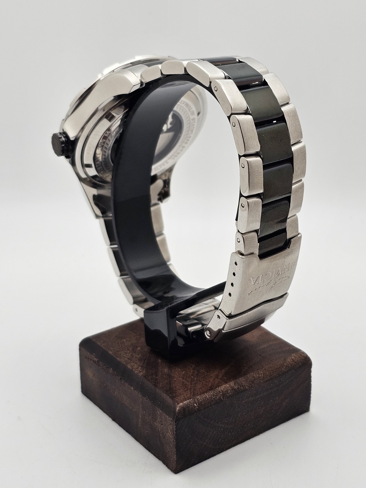Neo-Vintage Invicta “OCEAN GHOST” Men Automatic Date Watch Black Dial Twotone