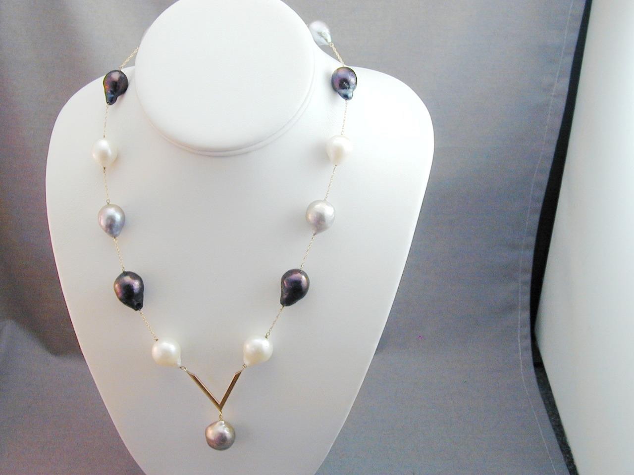 Vintage 14-18mm Gray Black White Baroque Pearl V Necklace 14k 17.75” Tahitian