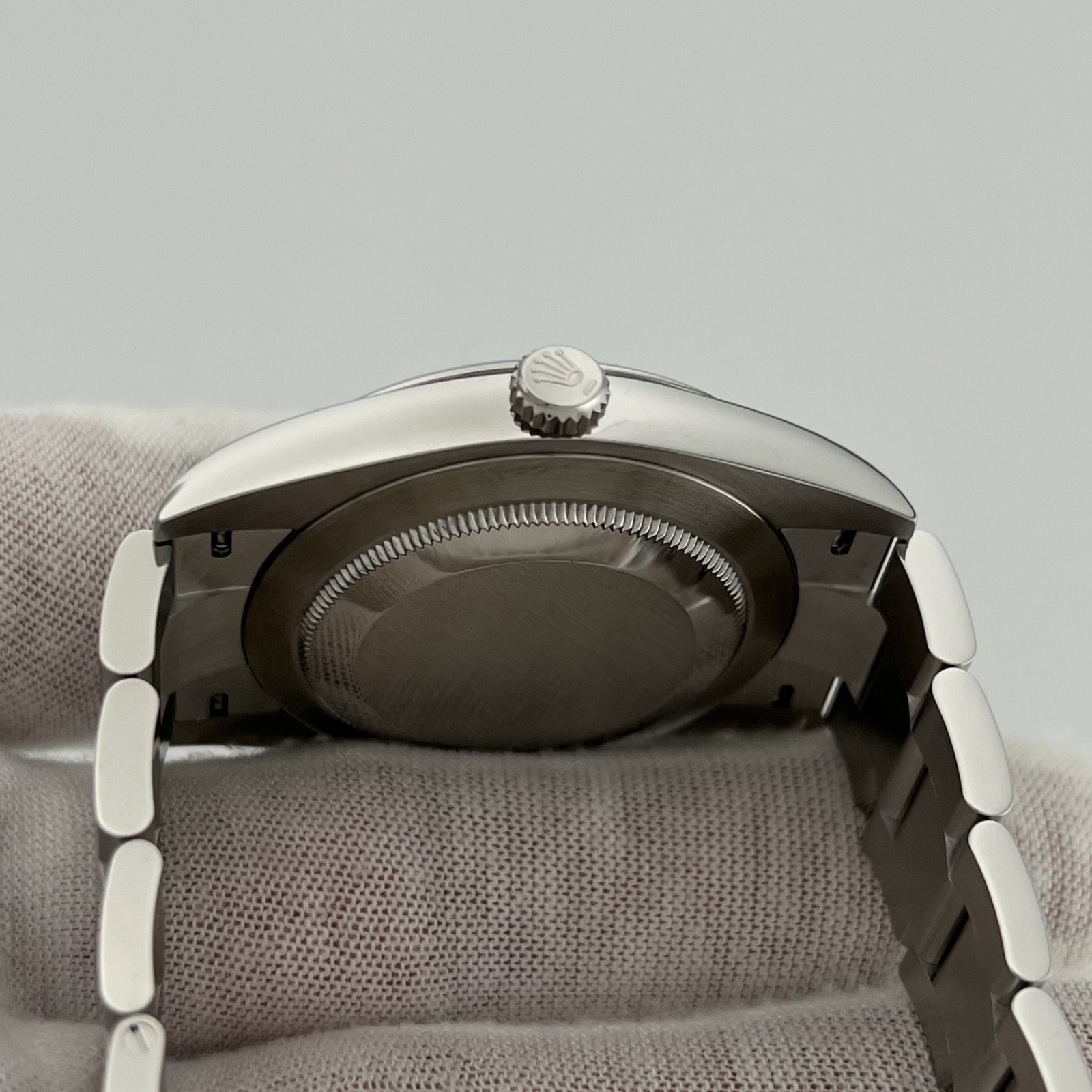 2025 Rolex Oyster Perpetual 124300 41mm Blue Dial Stainless Steel Box Papers