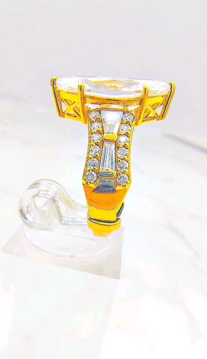 14K Yellow Gold Marquise Statement Ring • 15×7mm Gemstone • Size 5.5 • 5.36g