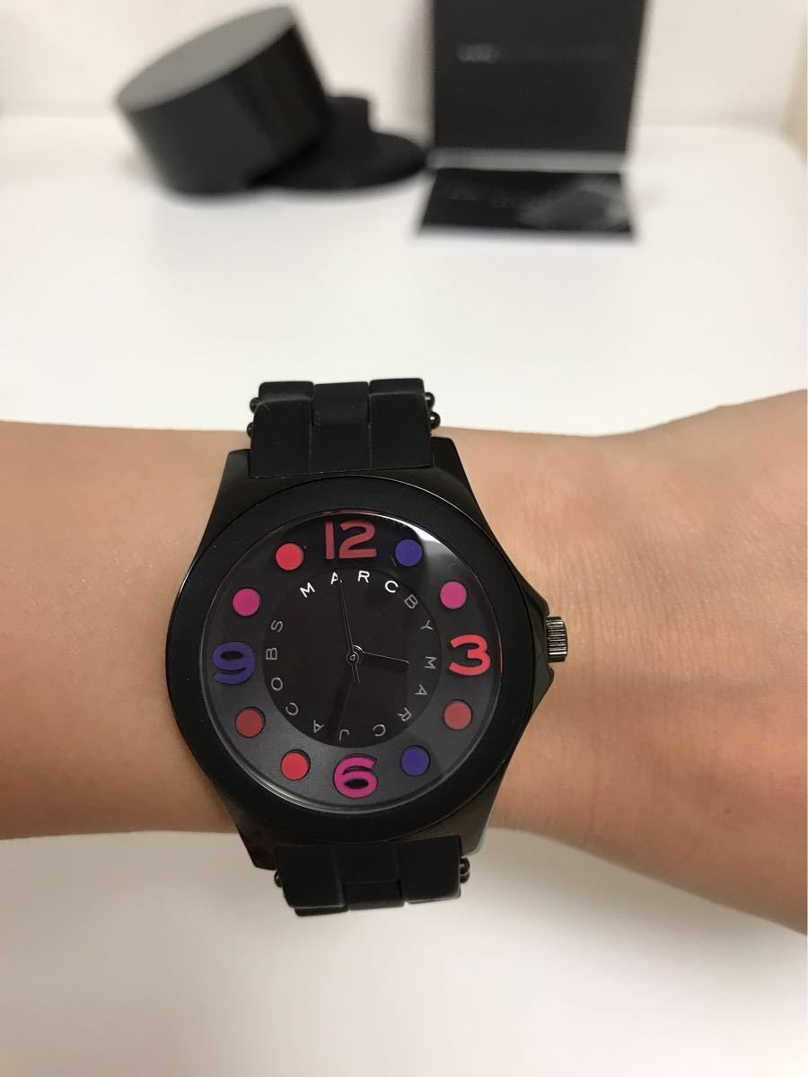 MARC BY MARC JACOBS Ladies’ Wristwatch Black Rubber MBM2543 Quartz Black Pink Pu