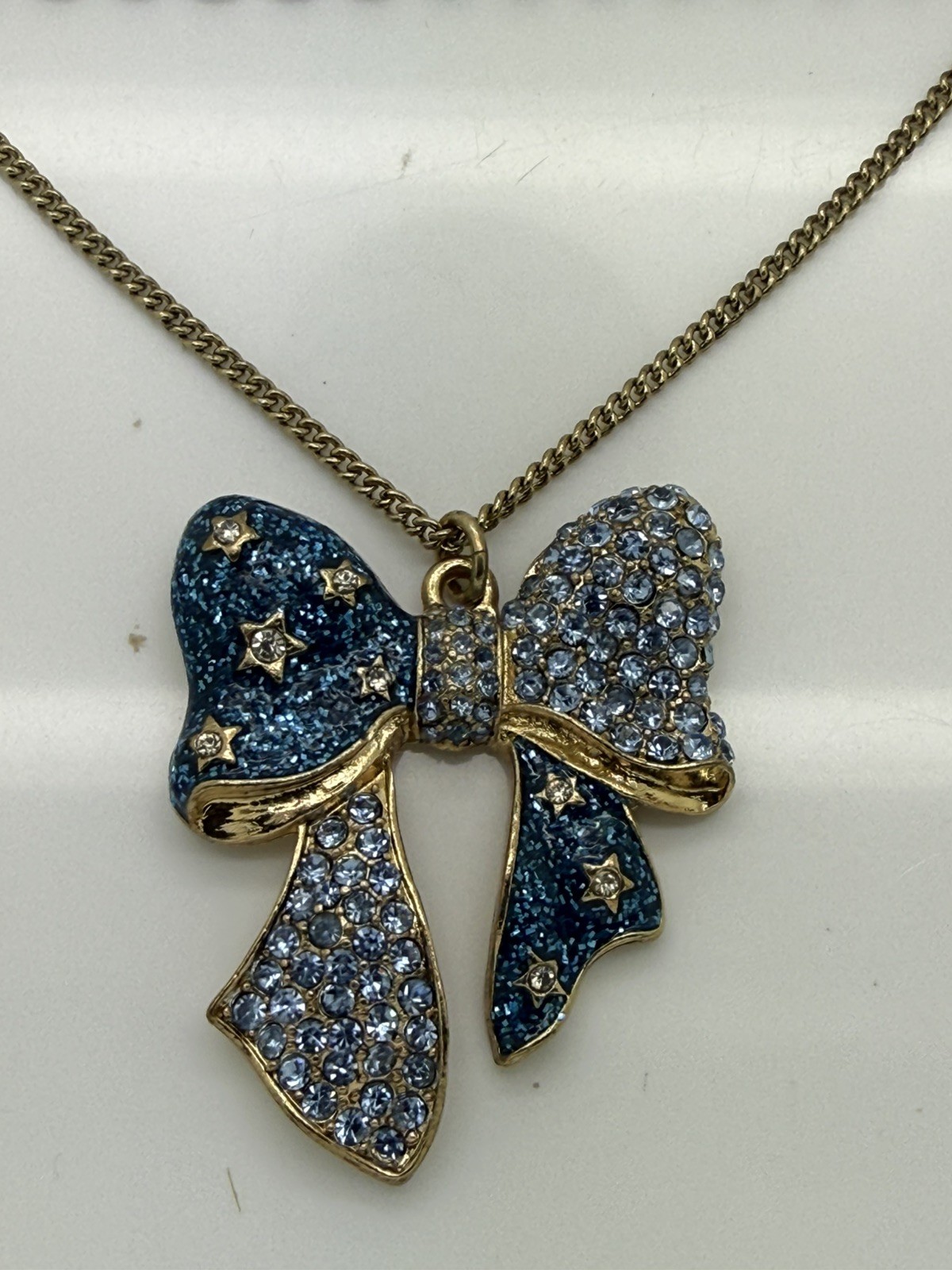 BETSEY JOHNSON HEAVENS TO BETSEY BLUE PAVE CRYSTAL Necklace Bolt & Bow 14-18” H9