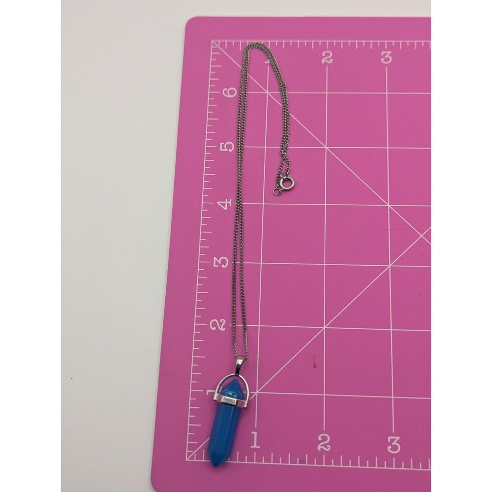 SILVER TONE Blue Crystal Point Pendant Necklace Womens 18in 6.97g