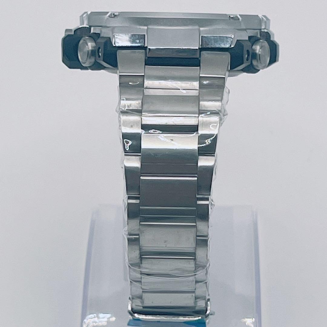 Level CASIO G SHOCK G STEEL GST B100