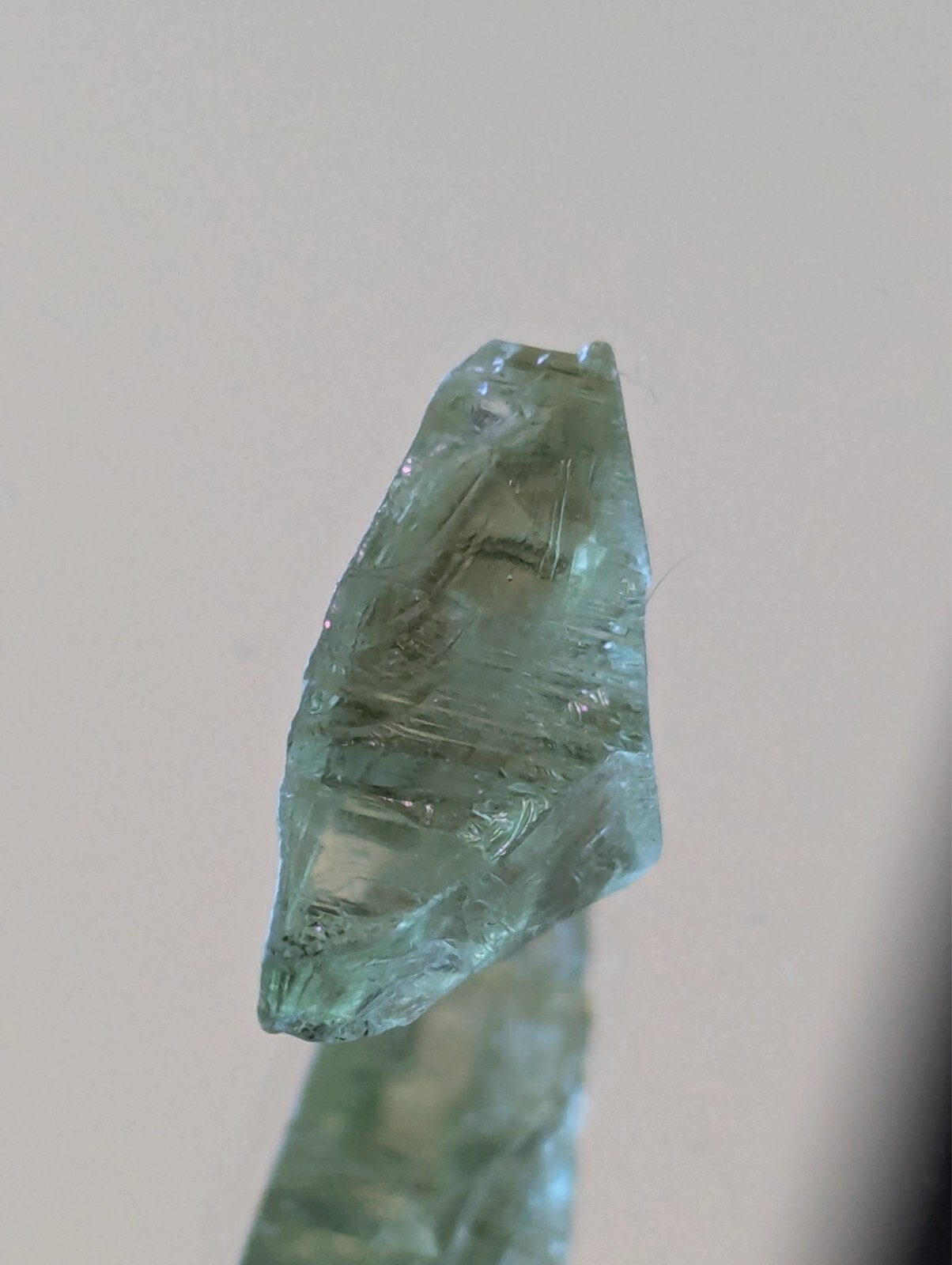 USA Seller 3.85 Natural Hiddenite Eye clean facet rough gemstone