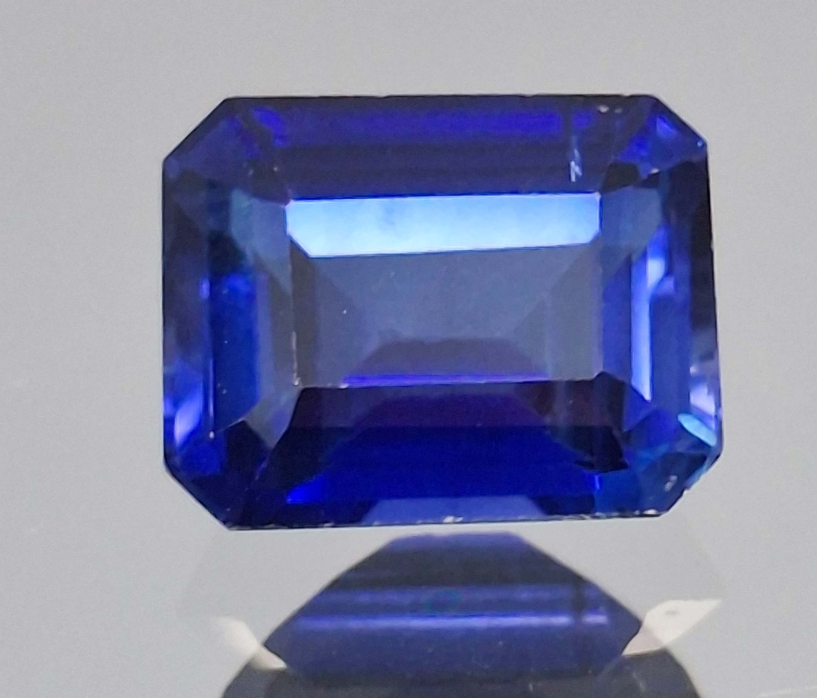 Natural Shape Emerald Cut 9-11 Ct Blue Sapphire Certified Loose Gemstone RK294