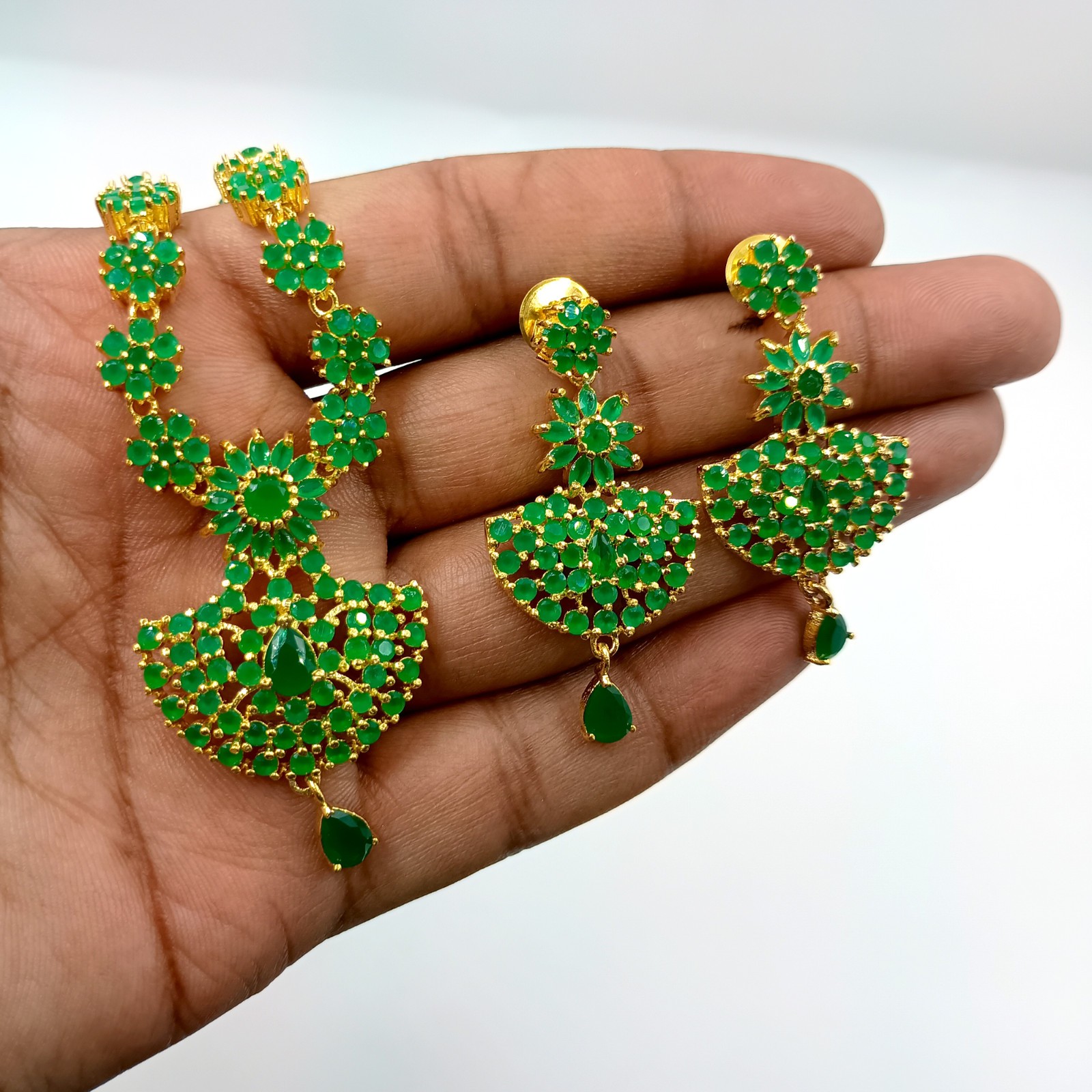 Traditional South Indian 22k Gold Plated Emerald Stone Necklace Set