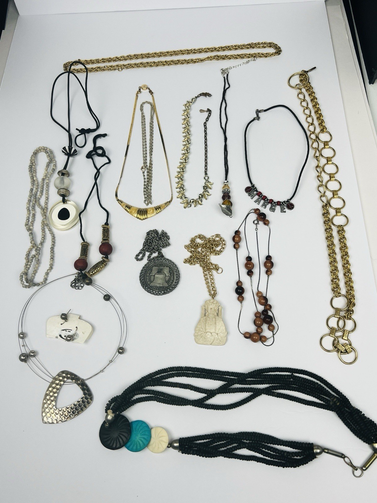 ✨VTG Lot Of 18 Vintage Necklaces & Belt, Chains, Gold silver Tone Varies Styles